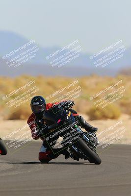 media/Oct-08-2022-SoCal Trackdays (Sat) [[1fc3beec89]]/Turn 16 (125pm)/